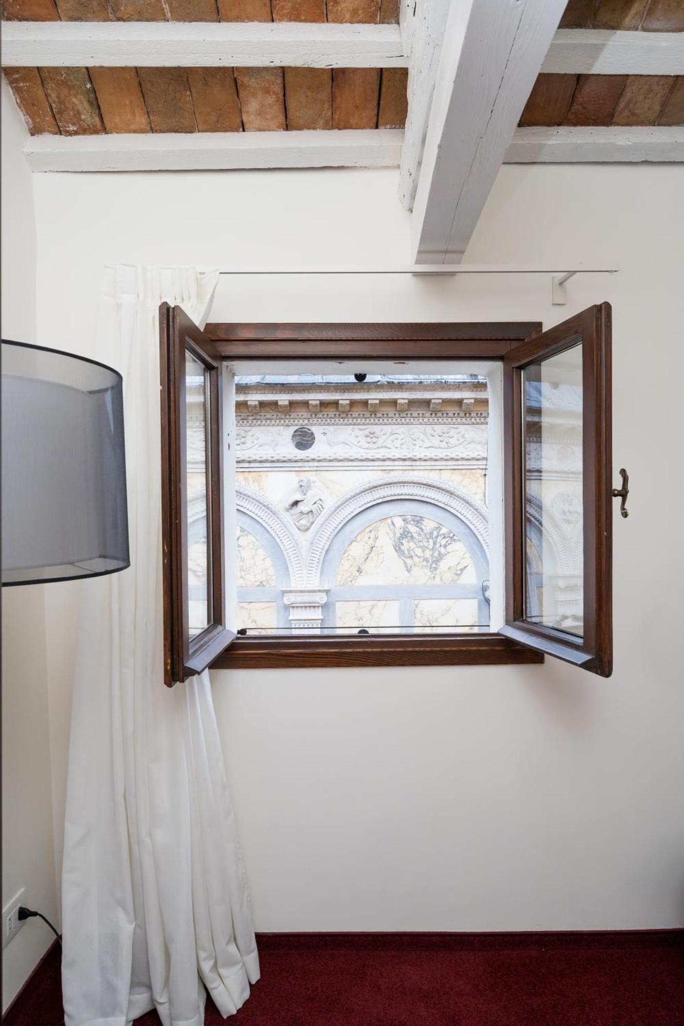 Palazzo Miracoli Apartments Wenecja Zewnętrze zdjęcie